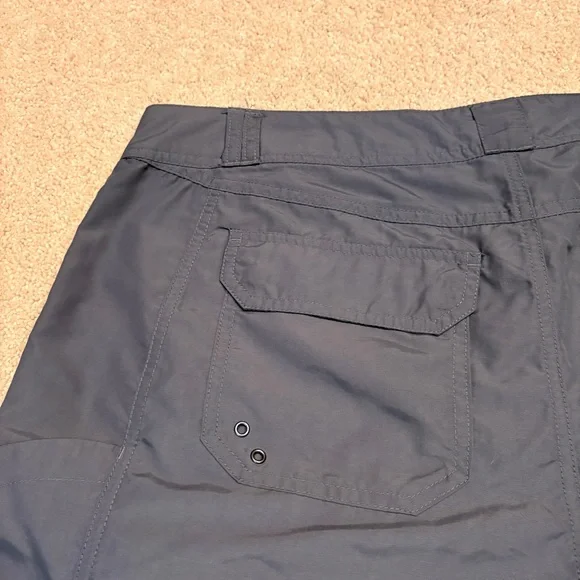 REI Nylon Cargo Shorts Womens Size 16 XL Dark Grey UPF 50 Secure Pockets Outdoor - Picture 10 of 11